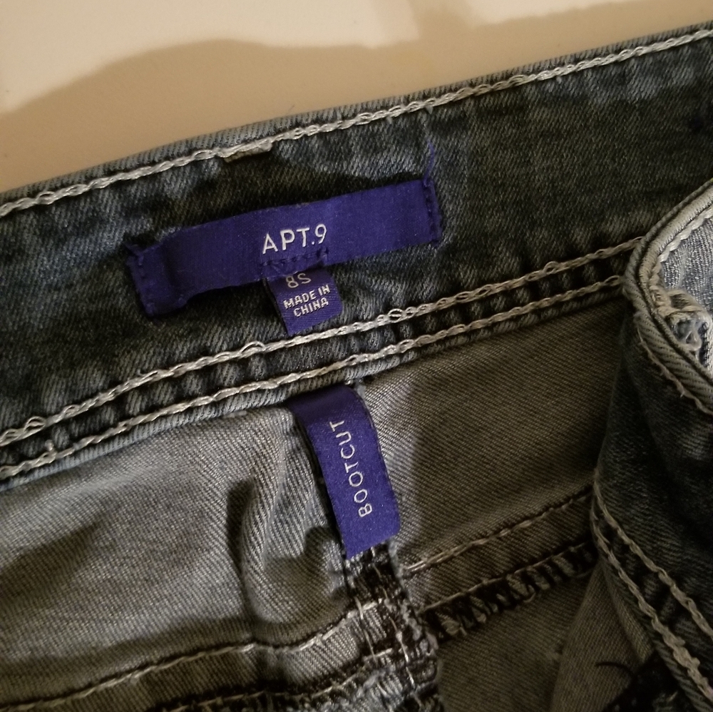 Apt. 9 Distressed Boot Cut Jeans - 8S